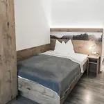 Waldeck 4*