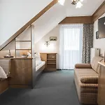 Waldeck 4*