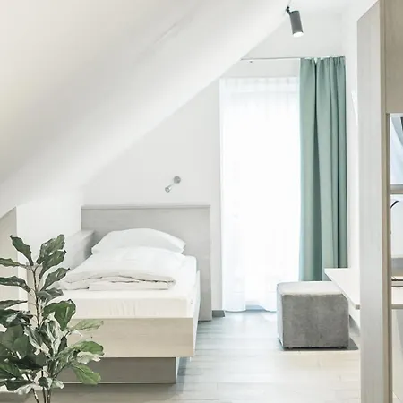 Waldeck 4*