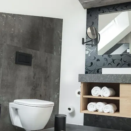 Πανσιόν Waldeck 4*