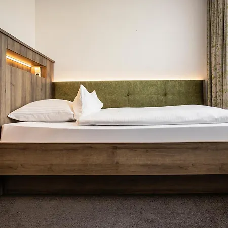 Waldeck 4*