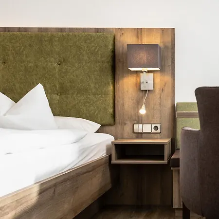 Waldeck 4*